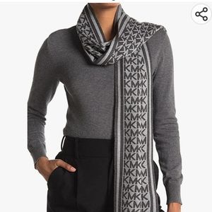 Michael Kors border scarf